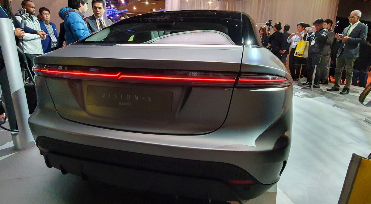 ▲소니의 자율주행 기반 전기차 콘셉트 비전-S.  (김준형 기자 junior@)