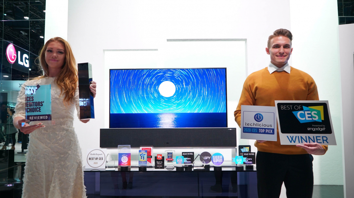 ▲LG전자가 CES의 공식 어워드 파트너인 엔가젯(Engadget)으로부터 6년 연속으로 TV 부문 'CES 최고상'을 받았다.  (사진제공=LG전자)