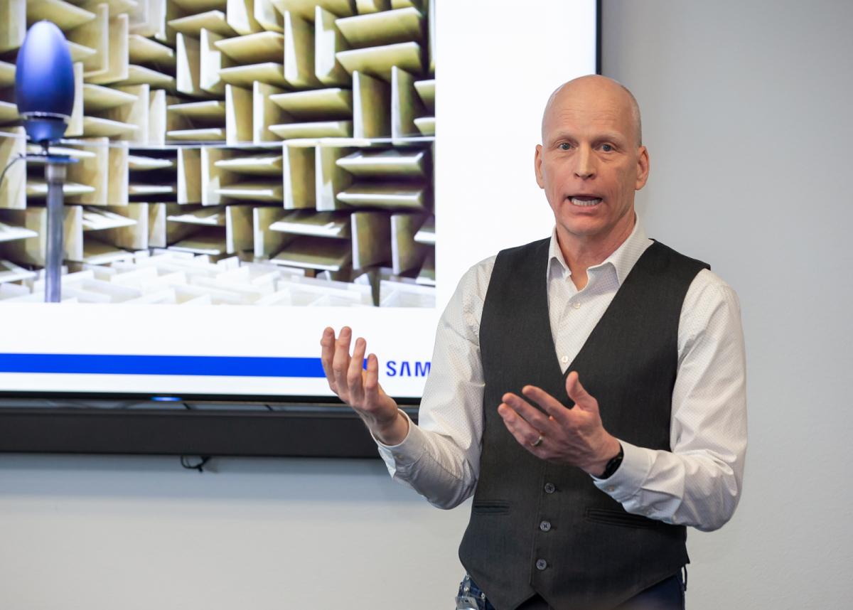 ▲삼성 리서치 오디오랩 드벤티어 상무가 오디오랩에 대해 설명하고 있다. (사진제공=삼성전자)