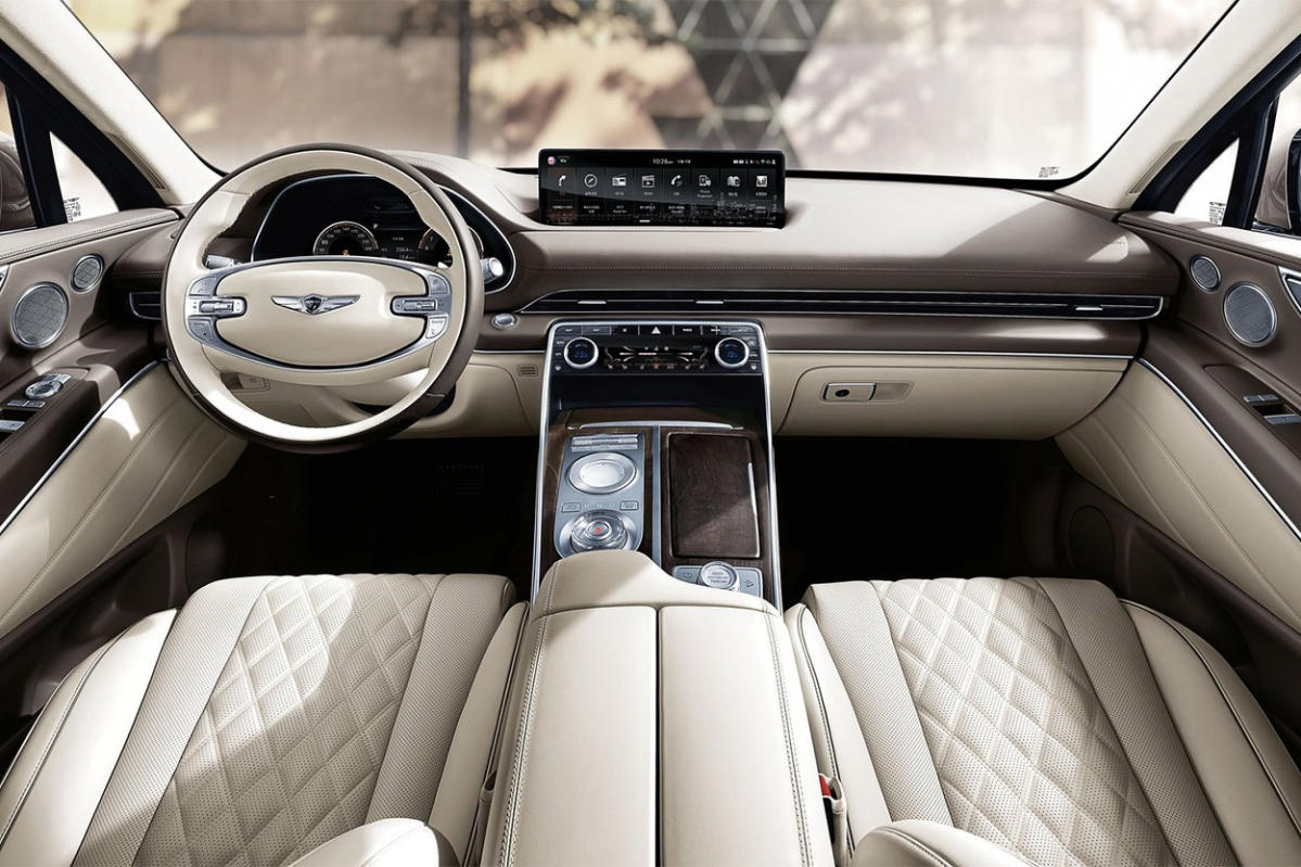 ▲실내는 '여백의 미'를 앞세워 고급스러움을 강조했다. 손길이 닿고 시선이 머무는 곳 모두 고급스러움이 차고 넘친다. (사진제공=제네시스)