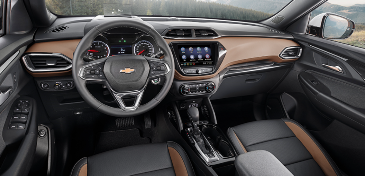 ▲2640㎜에 이르는 휠베이스(앞바퀴와 뒷바퀴 중심 축의 거리)로 여유있는 실내 공간을 확보했다.  (사진제공=한국지엠)