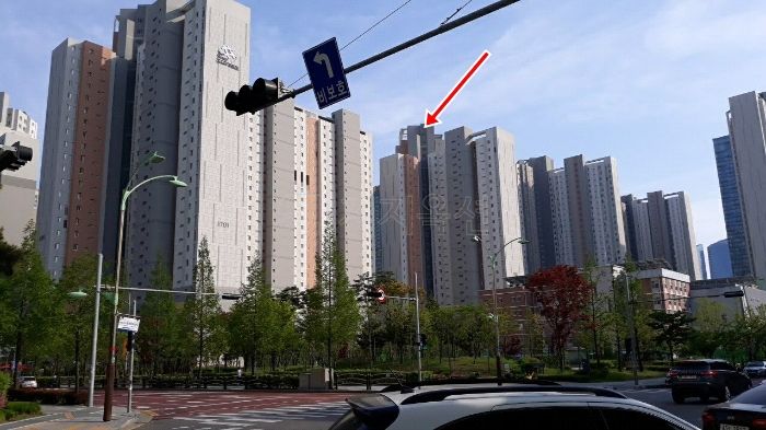 ▲인천 연수구 송도동 18-5 송도더샵그린워크3차 1703동. (사진 제공=지지옥션)