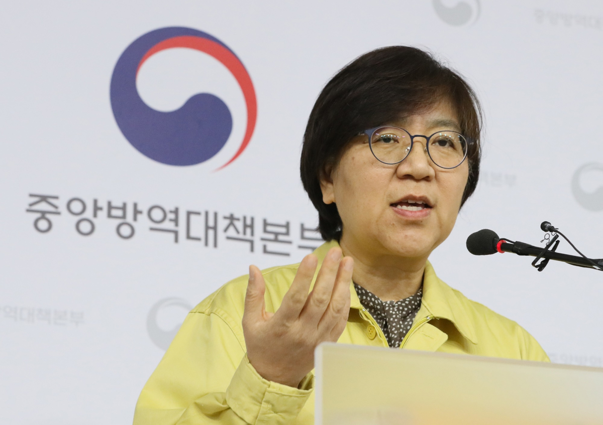 ▲정은경 중앙방역대책본부장(질병관리본부장)이 3일 오후 정부세종청사에서 신종 코로나바이러스 감염증(우한 폐렴) 국내 발생현황을 발표하고 있다.  (뉴시스)