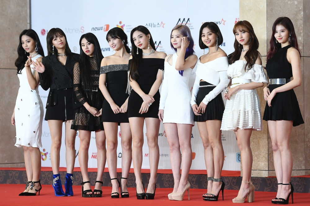 ▲트와이스타 코로나19 여파로 서울 공연을 취소했다.  (사진제공=비즈엔터)