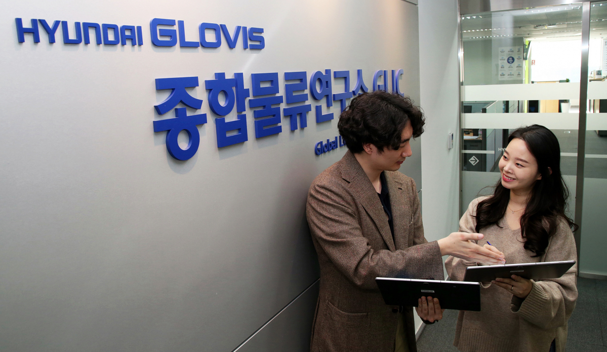 ▲현대글로비스가 로봇업무자동화(RPA) 시스템을 도입했다. 앞으로 단순하고 반복적인 사무업무를 처리하는 데 소요된 연간 1만4600시간을 절약할 수 있게 됐다.  (사진제공=현대글로비스)