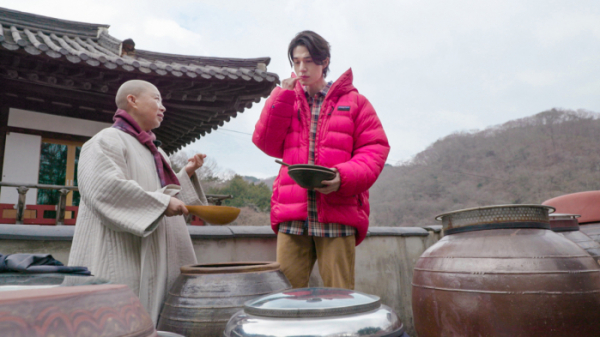 ▲‘이동욱은 토크가 하고 싶어서‘ 정관스님(사진제공=SBS)