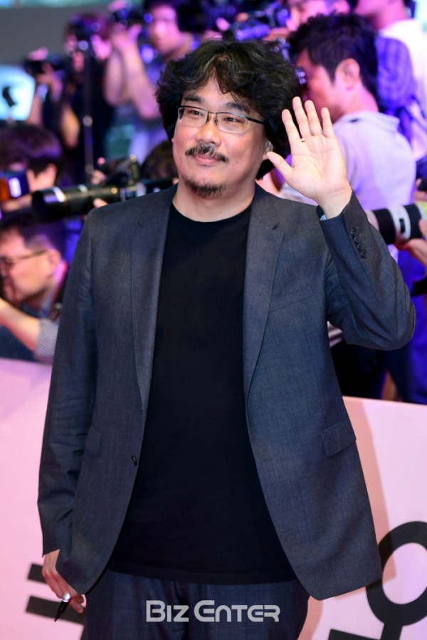 ▲'기생충' 봉준호 감독이 아카데미 감독상을 수상했다.(비즈엔터DB)