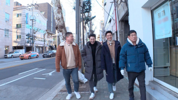 ▲‘한끼줍쇼’ 인교진-류수영 (사진제공=JTBC)