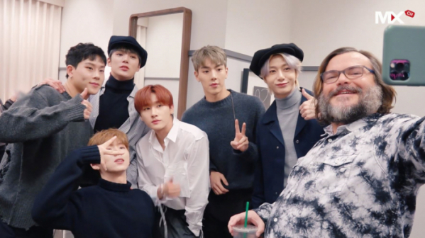 ▲몬스타엑스X잭블랙(사진제공=스타쉽 엔터테인먼트)