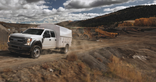 ▲한국타이어앤테크놀로지가 미국 포드의 상용 트럭 ‘2020 포드 슈퍼 듀티 섀시 캡’의 F450, F550 모델에 ‘스마트 플렉스(SmartFlex)’ AH35와 DH35 타이어를 신차용 타이어(OE)로 공급한다.  (사진제공=한국타이어)