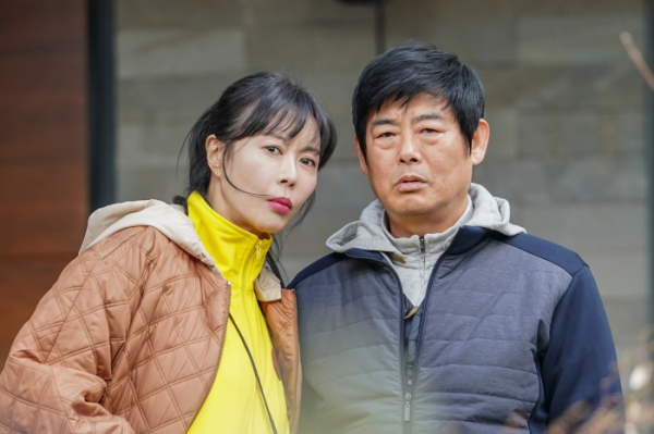 ▲‘어쩌다 가족’ 성동일, 진희경(사진제공=TV CHOSUN)