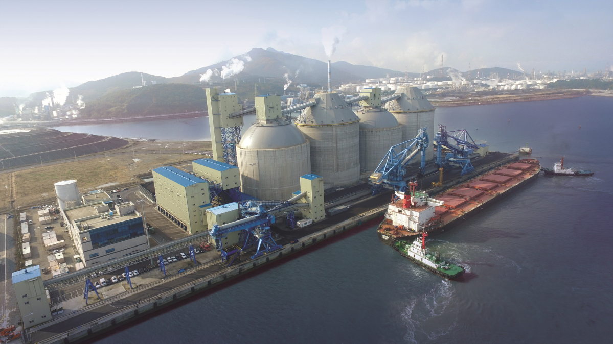 ▲금호티엔엘 여수 낙포석탄부두 전경