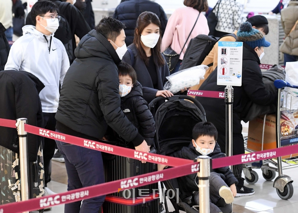 ▲인천국제공항으로 입국한 내국인들의 모습. (이투데이DB)