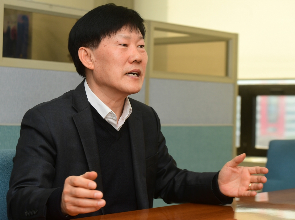 ▲김서진 개성공단기업협회 상무가 12일 서울 영등포구 중소기업중앙회 개성공단기업협회 사무실에서 이투데이와 인터뷰를 하고 있다. 고이란 기자 photoeran@ (이투데이DB)