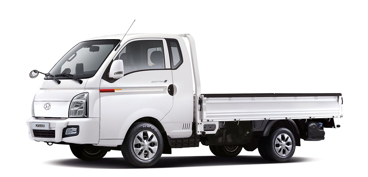 ▲2020년형 1톤 포터. 소형 상용차 판매는 소규모 자영업자의 증가, 즉 경기불황을 가늠할 수 있는 '바로미터'로 통한다. 지난달 현대차 판매가 전년 대비 26% 감소한 가운데 포터 판매는 16% 증가했다.  (사진제공=현대차)