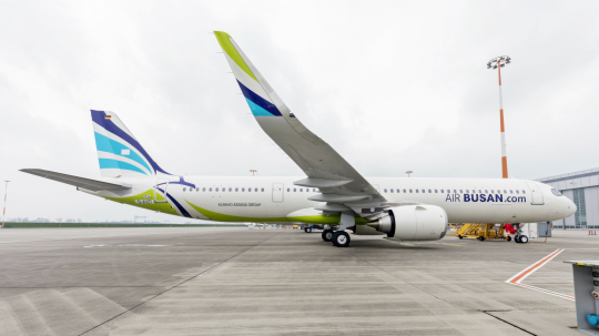 ▲에어부산의 차세대 항공기인 에어버스 A321LR (사진제공=에어부산)