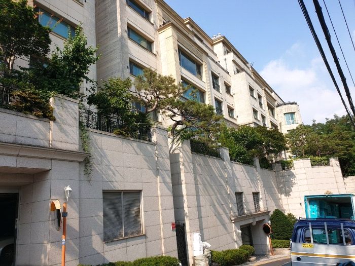 ▲서울 서초구 방배동 '프레스턴' 아파트. (사진 제공=지지옥션)