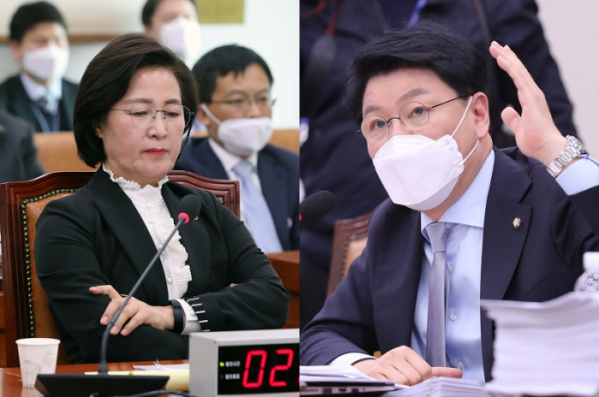 ▲추미애(왼쪽) 법무부 장관과 장제원 미래통합당 의원. (연합뉴스)