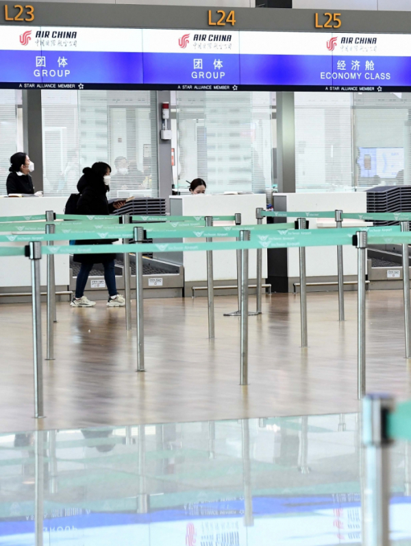 ▲인천국제공항 내 중국 항공사 체크인 카운터의 한산한 모습. (이투데이DB)