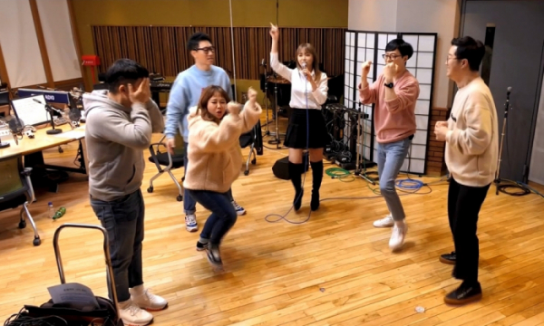 ▲‘놀면 뭐하니?’ 유DJ뽕디스파뤼(사진제공=MBC)