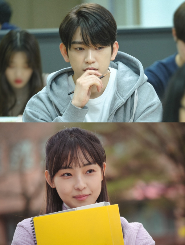 ▲‘화양연화 – 삶이 꽃이 되는 순간’ 박진영(GOT7), 전소니(사진제공=tvN)