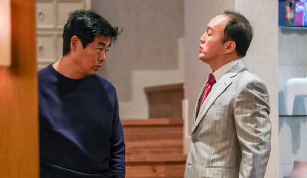 ▲‘어쩌다 가족’ 성동일, 김광규(사진제공=산사픽처스)
