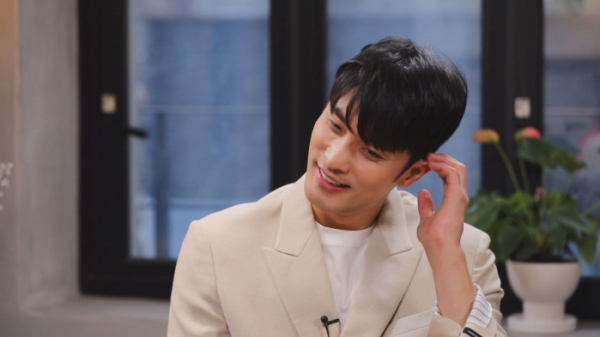▲‘본격연예 한밤’ 성훈(사진제공=SBS)