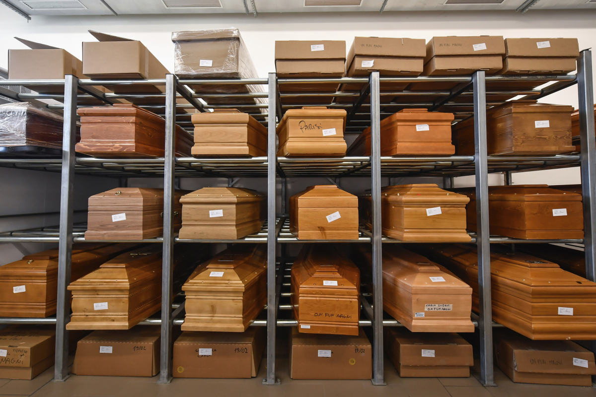 ▲화장 대기하는 이탈리아 코로나19 사망자 관들 (연합뉴스)