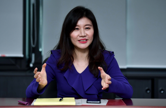▲장욱희 커리어파트너 대표가 10일 서울 구로구 중소상공인희망재단에서 이투데이와 인터뷰를 갖고 있다. (신태현 기자 holjjak@)