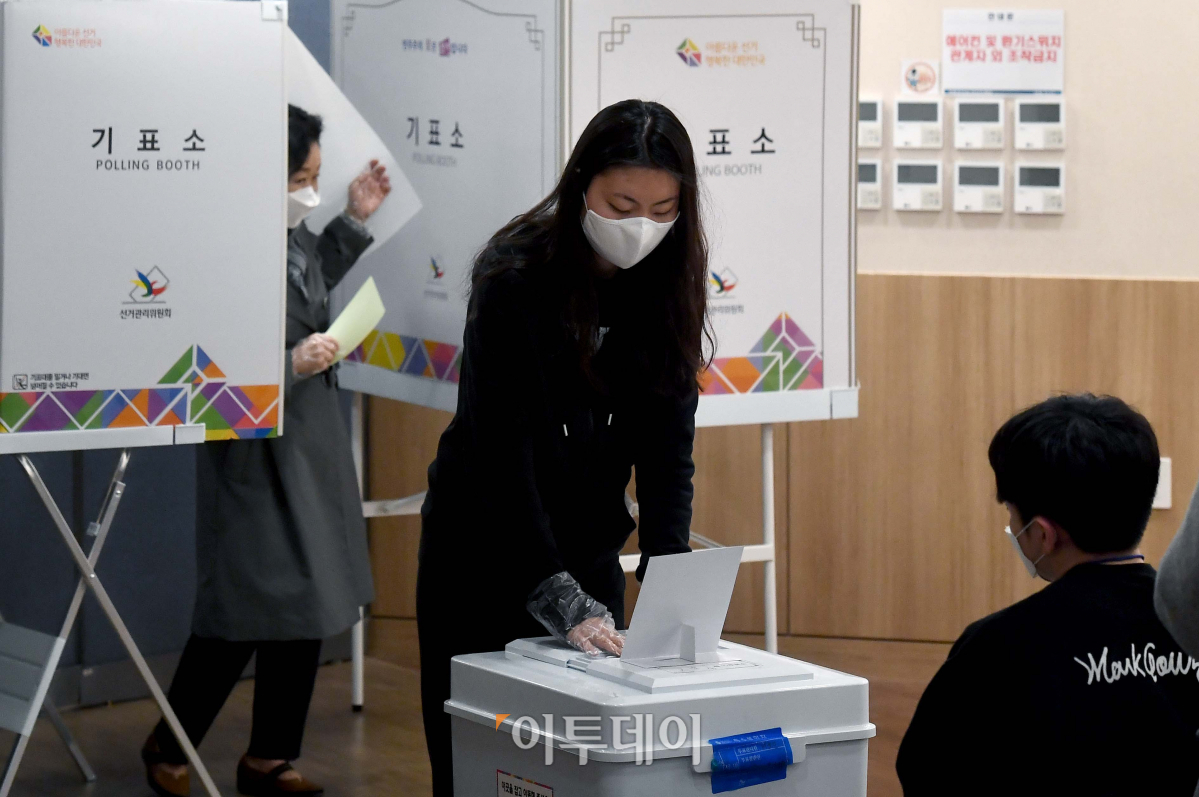 (신태현 기자 holjjak@)