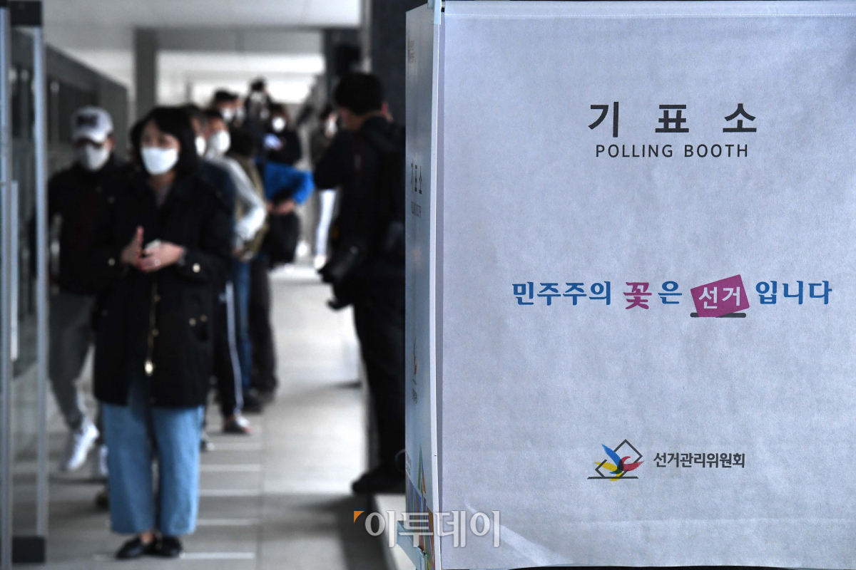 (신태현 기자 holjjak@)