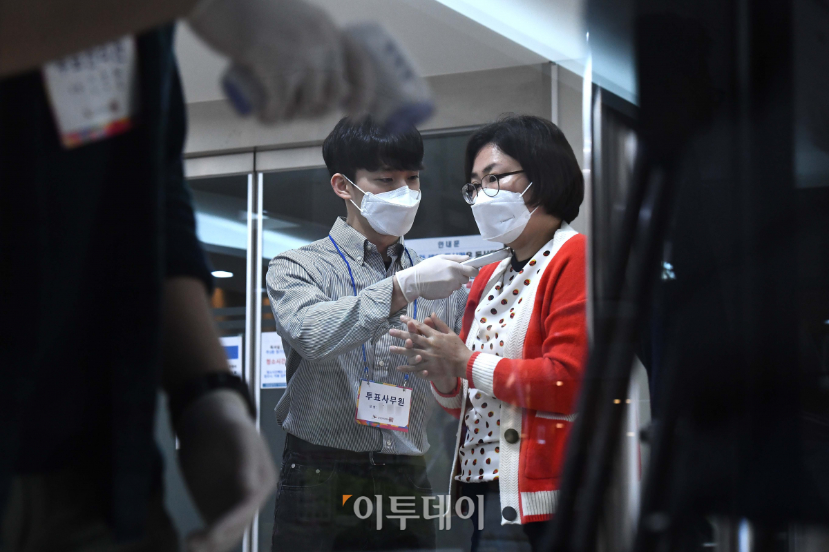 (신태현 기자 holjjak@)