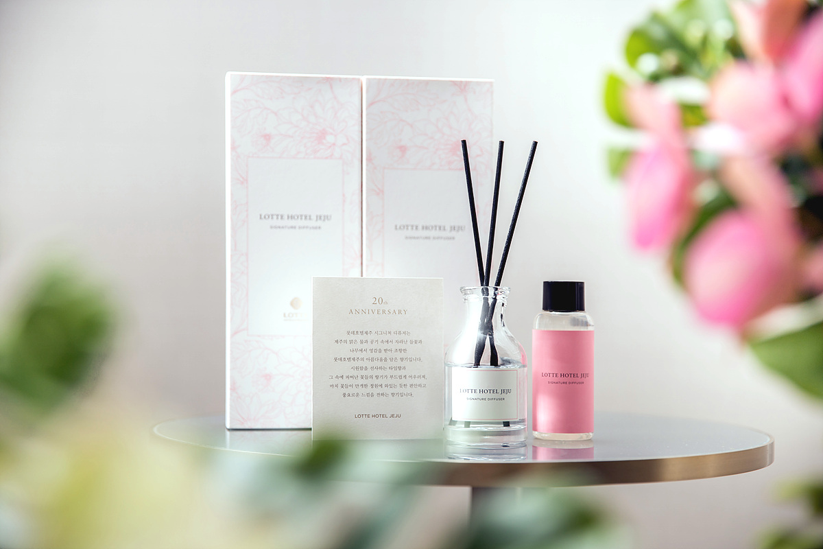 ▲개관20주년 기념 디퓨저 (사진제공=롯데호텔)