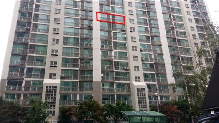 ▲경기 고양시 일산서구 탄현동 121 큰마을 대림 128동. (사진 제공=지지옥션)