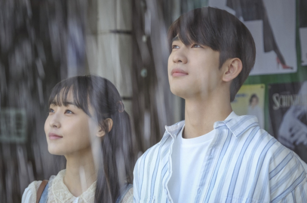 ▲‘화양연화' 박진영(GOT7), 전소니(사진제공=tvN)