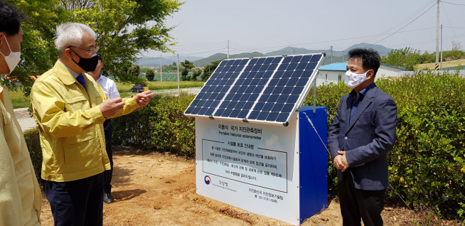 ▲김종석 기상청장은 12일 해남 지역 지진발생지 및 임시 지진관측소 설치 현장을 점검했다. (사진 = 기상청)