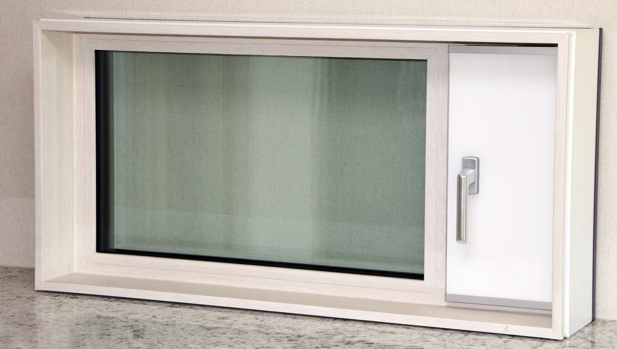 ▲KCC가 출시한 주방 전용 시스템 창호 모습. (사진제공=KCC)