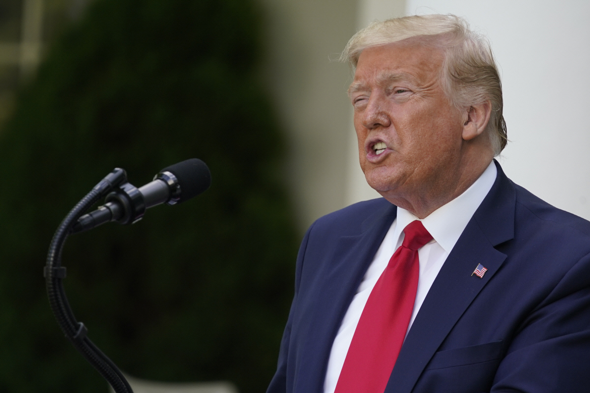 ▲도널드 트럼프 미국 대통령이 26일(현지시간) 백악관 로즈가든에서 기자회견을 하고 있다. 워싱턴/AP뉴시스