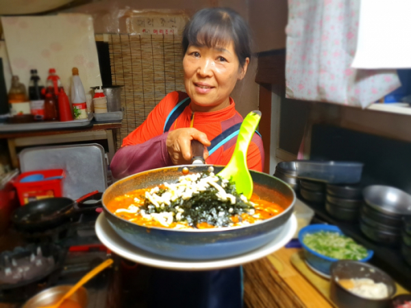 ▲'생활의 달인' 은둔식달 부산 라면밥볶이 달인(사진제공=SBS)