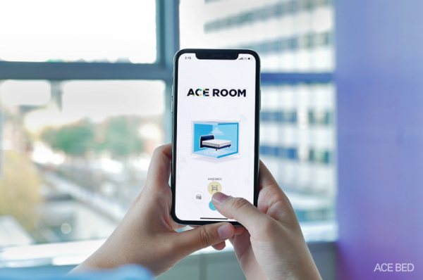 ▲에이스침대가 침대업계 최초로 증강현실(AR) 애플리케이션(앱)을 출시, 새로운 고객 맞춤형 서비스를 제공하고 있다. (사진제공=에이스침대)