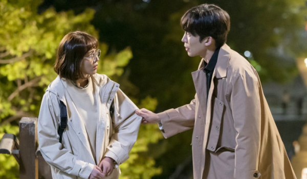 ▲‘한 번 다녀왔습니다’ 이초희, 이상이(사진제공=KBS 2TV)