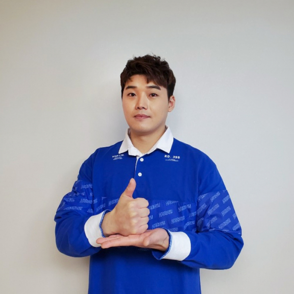 ▲'덕분에 챌린지' 권혁수(사진제공=인스타그램)