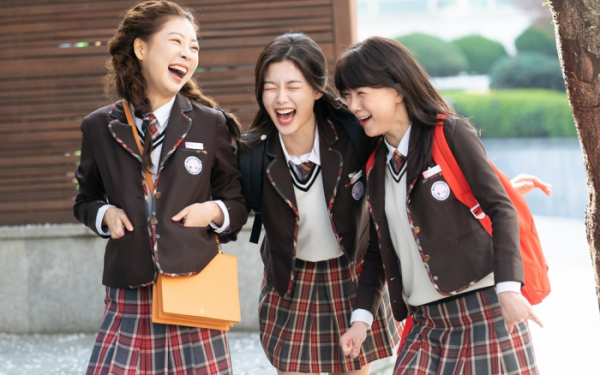 ▲‘편의점 샛별이’ 김유정X서예화X윤수(사진제공=SBS)