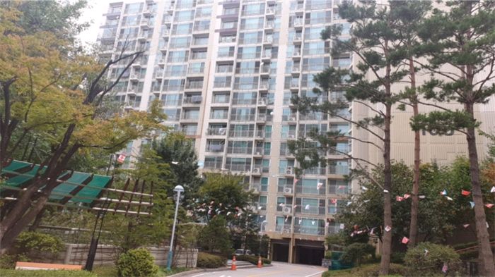 ▲서울 성북구 안암동1가 361 래미안 안암아파트. (사진 제공=지지옥션)