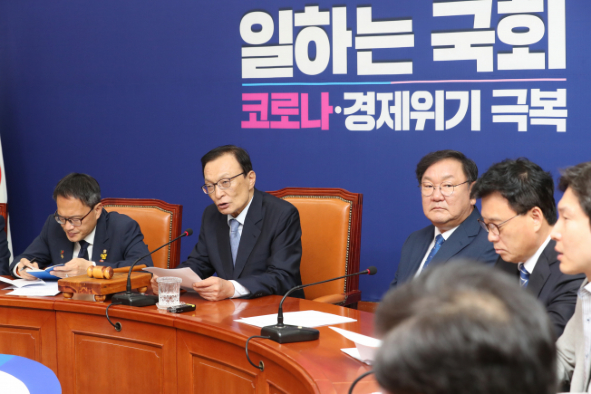 ▲더불어민주당 이해찬 대표가 3일 오전 서울 여의도 국회에서 열린 최고위원회의에서 발언하고 있다. (연합뉴스)