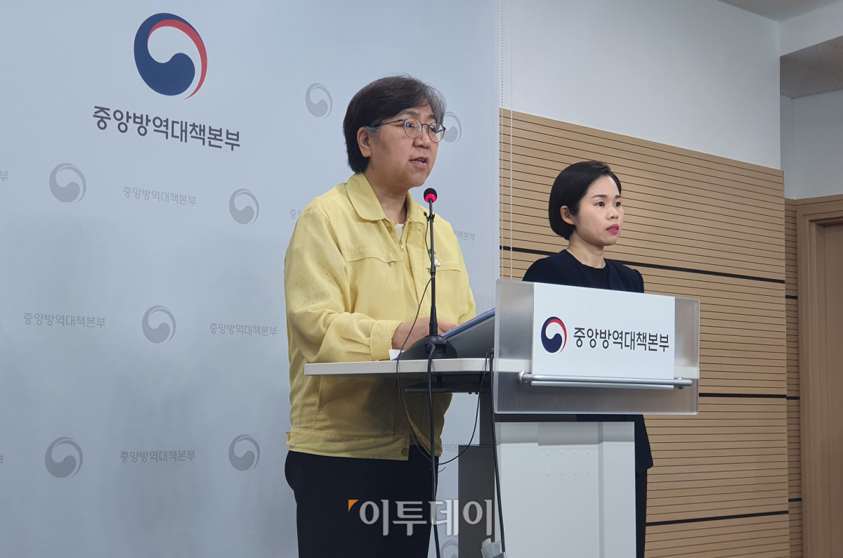 ▲정은경 중앙방역대책본부장(질병관리본부장)이 8일 충북 청주시 오송읍 질병관리본부에서 신종 코로나바이러스 감염증(코로나19) 발생 현황을 브리핑하고 있다. (세종=김지영 기자)