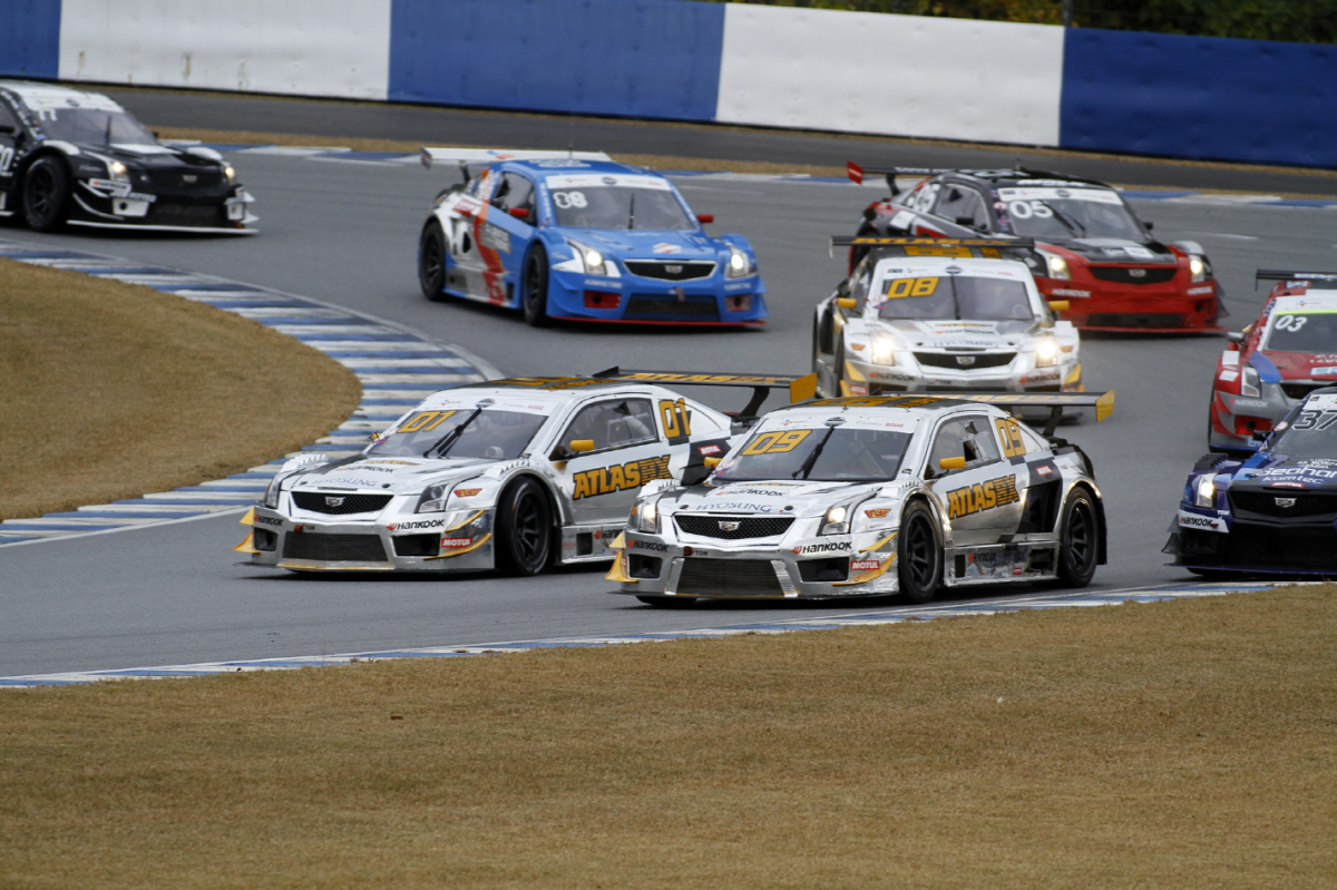 ▲아트라스비엑스 모터스포츠 2019 시즌 주행장면 (사진제공=한국타이어)