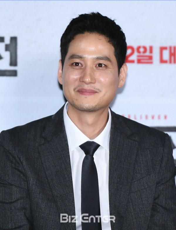 ▲영화 '독전'에서 故김주혁과 함께 연기한 배우 박해준(비즈엔터DB)