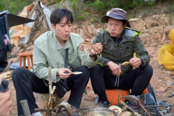 ▲‘꼰대인턴’ 박해진X김응수(사진 = 스튜디오HIM 제공)