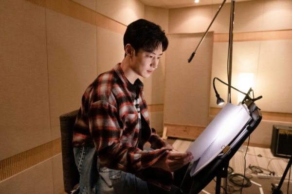 ▲'그대 곁에 잠들다' 유신 역의 배우 이제훈(사진제공=네이버)